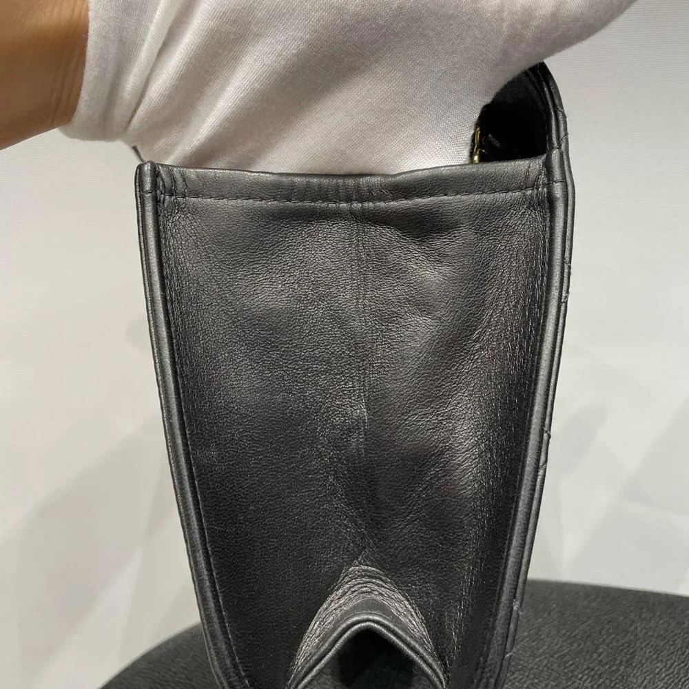 CHANEL Vintage Full Flap WOC Gold Hardware Black Lamp Leather - Picture 8 of 16